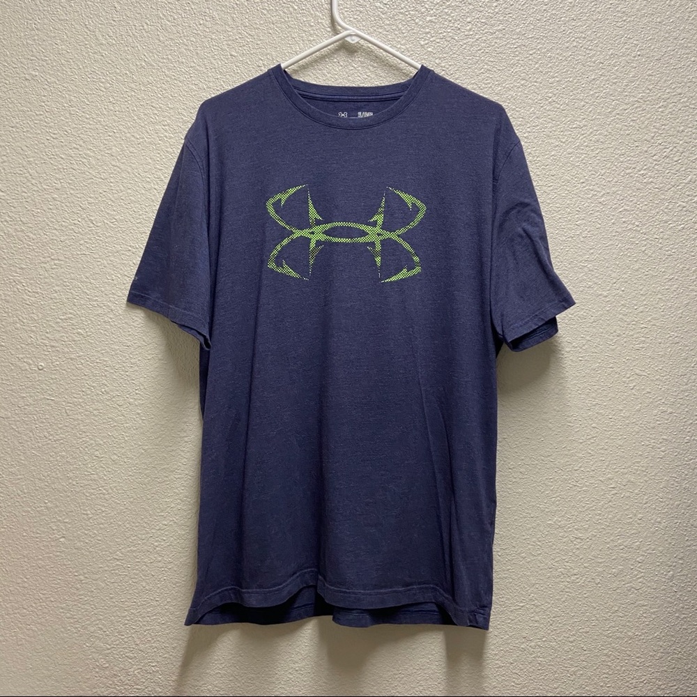 Mens UNDER ARMOUR Fish Hooks tshirt